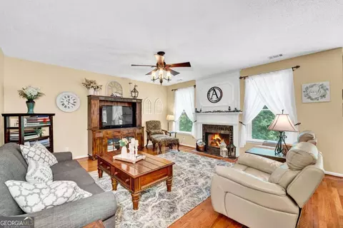 2170 Pendleton Pl, Suwanee, GA 30024 photo 11
