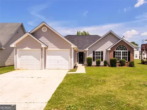2054 Registry Dr, Hampton, GA 30228