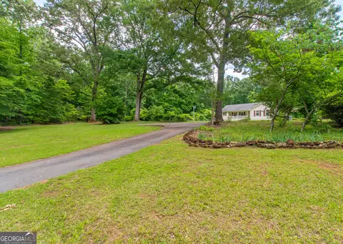 404 Morgan Mill Rd, Brooks, GA 30205