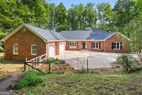 6785 Bennett Rd, Cumming, GA 30041