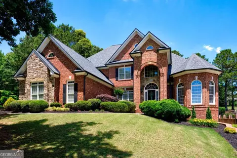 2401 Legacy Maple Dr, Braselton, GA 30517