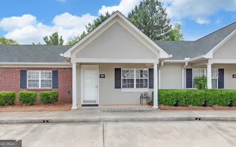 2933 Florence Dr, Gainesville, GA 30504