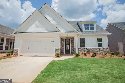 409 Maple Valley Dr, Carrollton, GA 30117