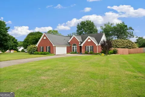 7260 Valley Landing Ct, Cumming, GA 30041