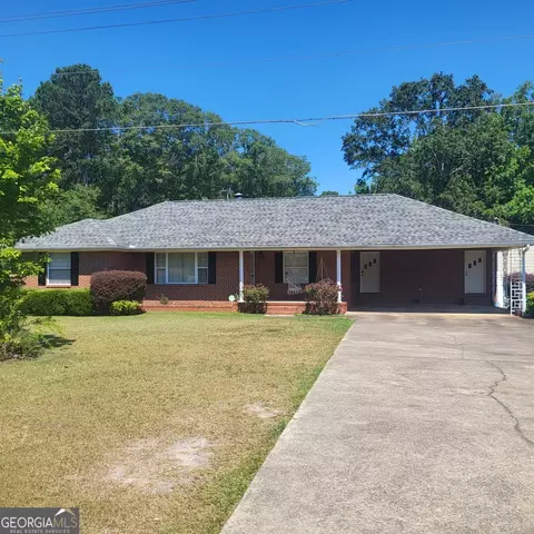 4426 Cusseta Rd, Lanett, AL 36863