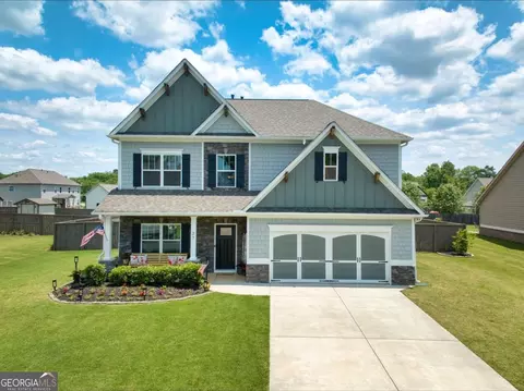37 Twelve Oaks Dr SE, Cartersville, GA 30120