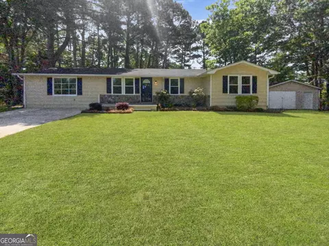 1048 Adrian Cir SW, Conyers, GA 30094