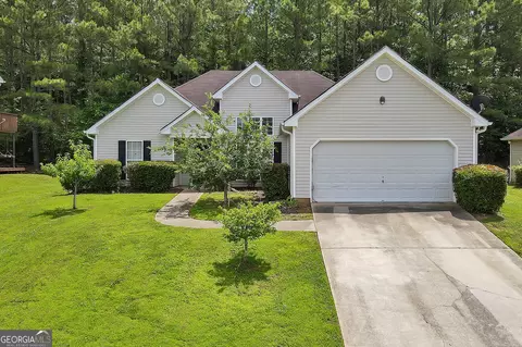 4458 James Wade Dr, Snellville, GA 30039