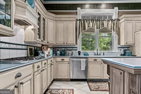 Kitchen - 160 Fairplay St, Rutledge, GA 30663 photo 1 of 4