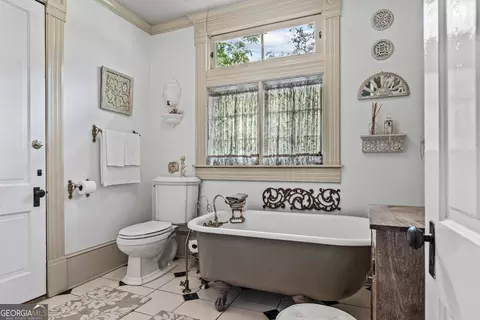 Bath - 160 Fairplay St, Rutledge, GA 30663 photo 1 of 5