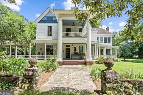 160 Fairplay St, Rutledge, GA 30663