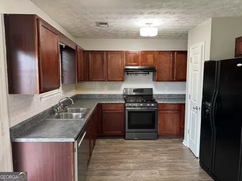 104 Preakness Dr, Lagrange, GA 30241 photo 4