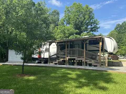 242 Leisure Acres Dr, Cleveland, GA 30528