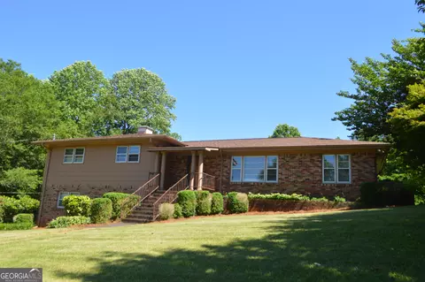 512 Highland Ave, Cornelia, GA 30531