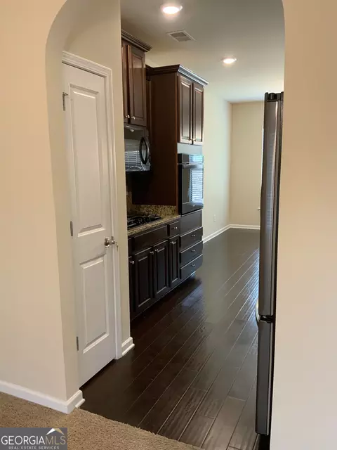 586 Toronto Cir, Hampton, GA 30228 photo 13