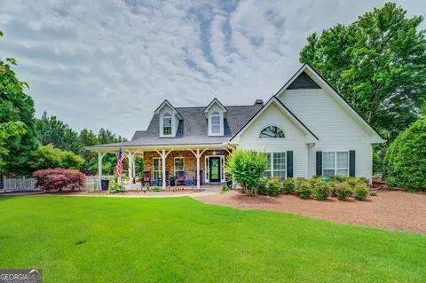5374 Kent Rock Rd, Loganville, GA 30052