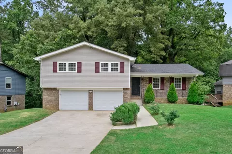 2386 Crestdale Cir SE, Atlanta, GA 30316