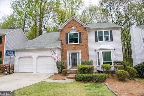 11015 Glenbarr Dr, Duluth, GA 30097