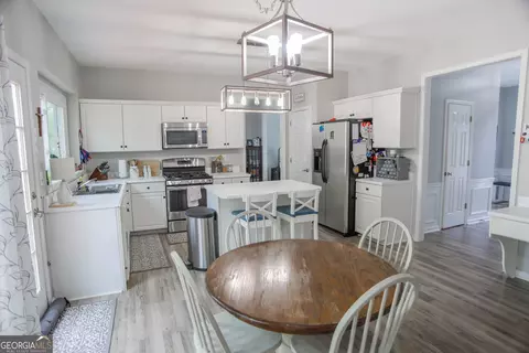11015 Glenbarr Dr, Duluth, GA 30097 photo 4