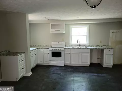 400 Ridge St, Lagrange, GA 30240 photo 3
