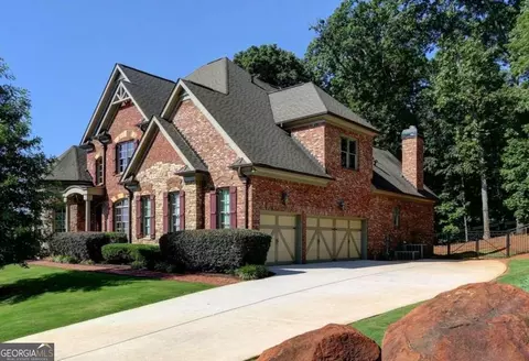 319 Summer Garden Dr, Marietta, GA 30064