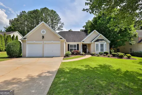 545 Olde Lauren Ct, Alpharetta, GA 30022