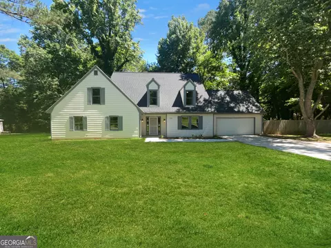 1936 Biffle Dr, Stone Mountain, GA 30088