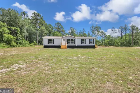 151 Japonica Dr, Jesup, GA 31546