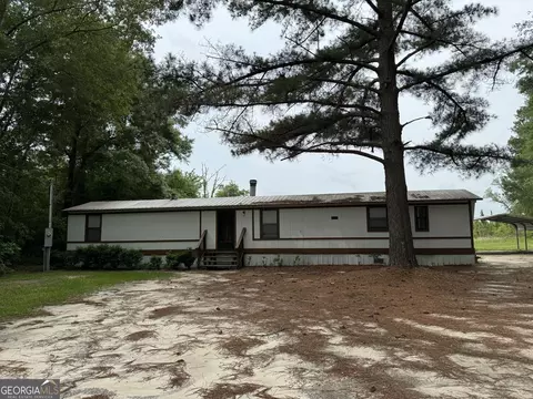 1147 Lister Cemetery Rd, Cochran, GA 31014