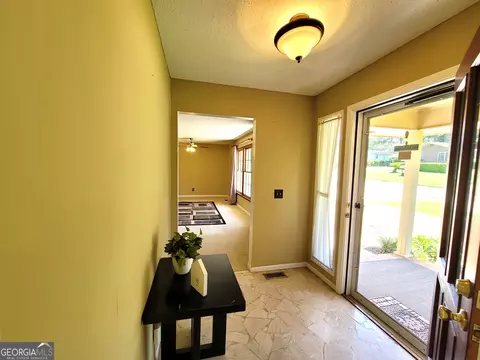 408 Hedlund Dr, Warner Robins, GA 31088 photo 4