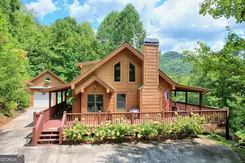 494 Black Bear Den Rd, Clayton, GA 30525