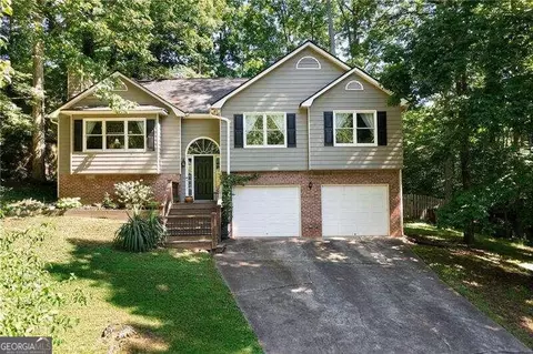 6 Mill Creek Holw, Dallas, GA 30157