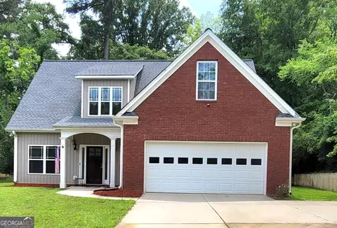 233 Pebbleridge Rd NW, Milledgeville, GA 31061