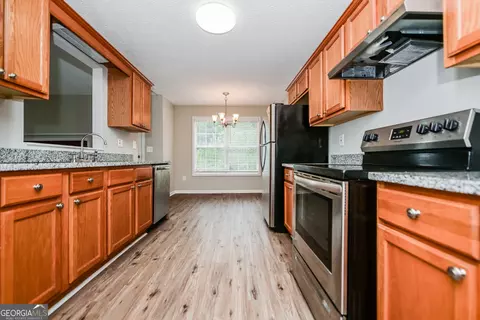80 Shadowbrook Dr, Covington, GA 30016 photo 8