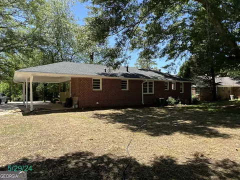 264 E Broad St, Winder, GA 30680 photo 33
