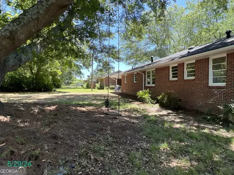 264 E Broad St, Winder, GA 30680 photo 30