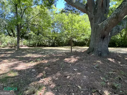 264 E Broad St, Winder, GA 30680 photo 31