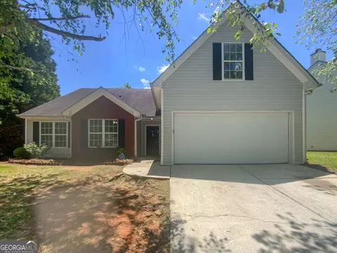 5233 Walnut Ct, Lithonia, GA 30038