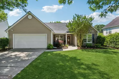 940 Swan Ridge Ct, Grayson, GA 30017