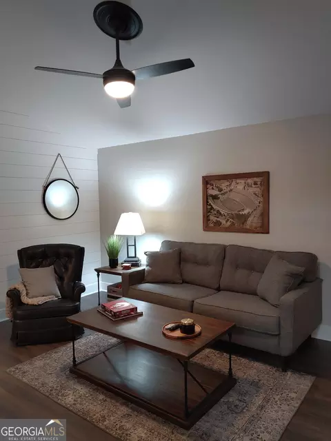 250 Little St, Athens, GA 30605