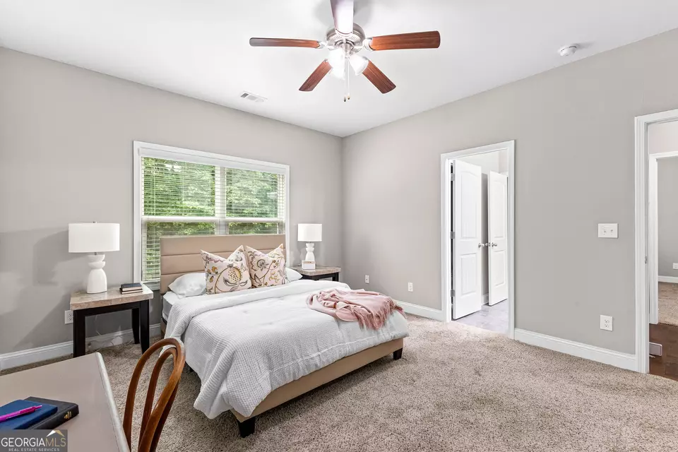 Bedroom - 140 Woolsey Park Dr, Fayetteville, GA 30215 photo 7 of 10