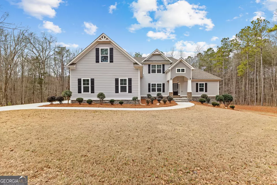 Exterior - 140 Woolsey Park Dr, Fayetteville, GA 30215 photo 2 of 16