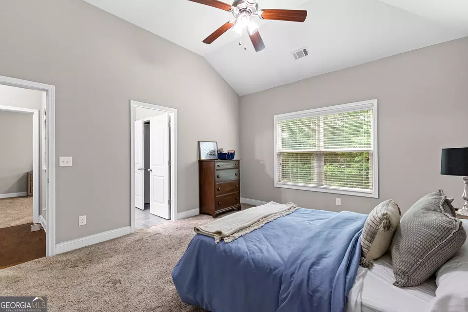 Bedroom - 140 Woolsey Park Dr, Fayetteville, GA 30215 photo 5 of 10