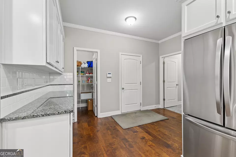 Entry Way - 140 Woolsey Park Dr, Fayetteville, GA 30215 photo 9 of 16