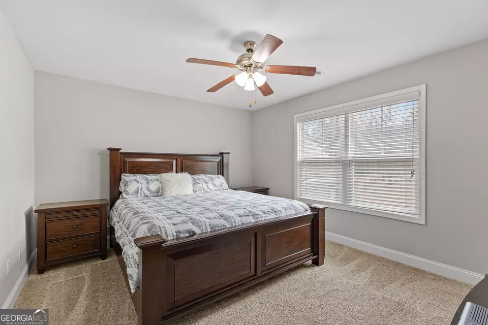 Bedroom - 140 Woolsey Park Dr, Fayetteville, GA 30215 photo 9 of 10