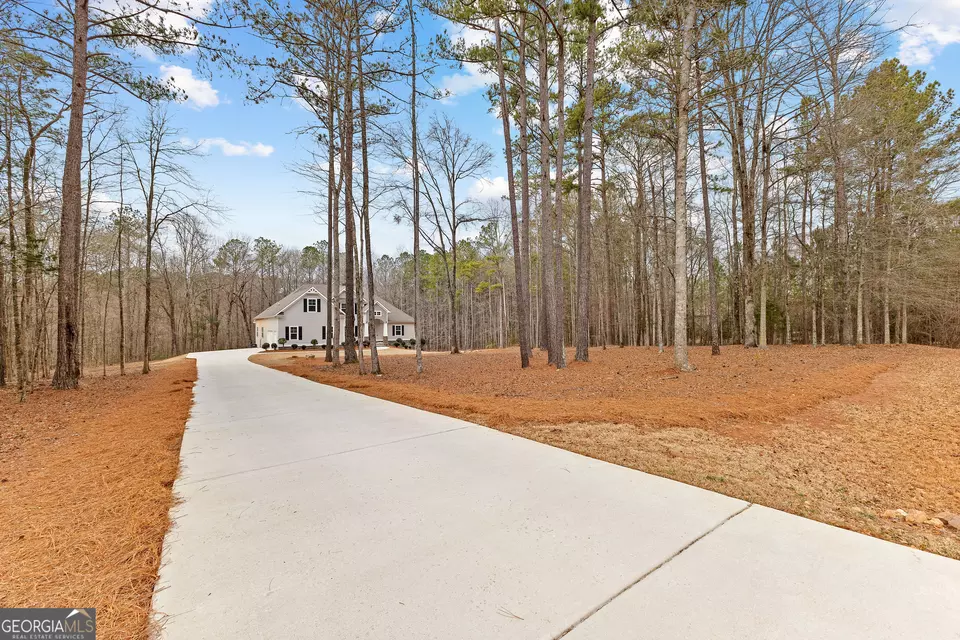 Exterior - 140 Woolsey Park Dr, Fayetteville, GA 30215 photo 5 of 16
