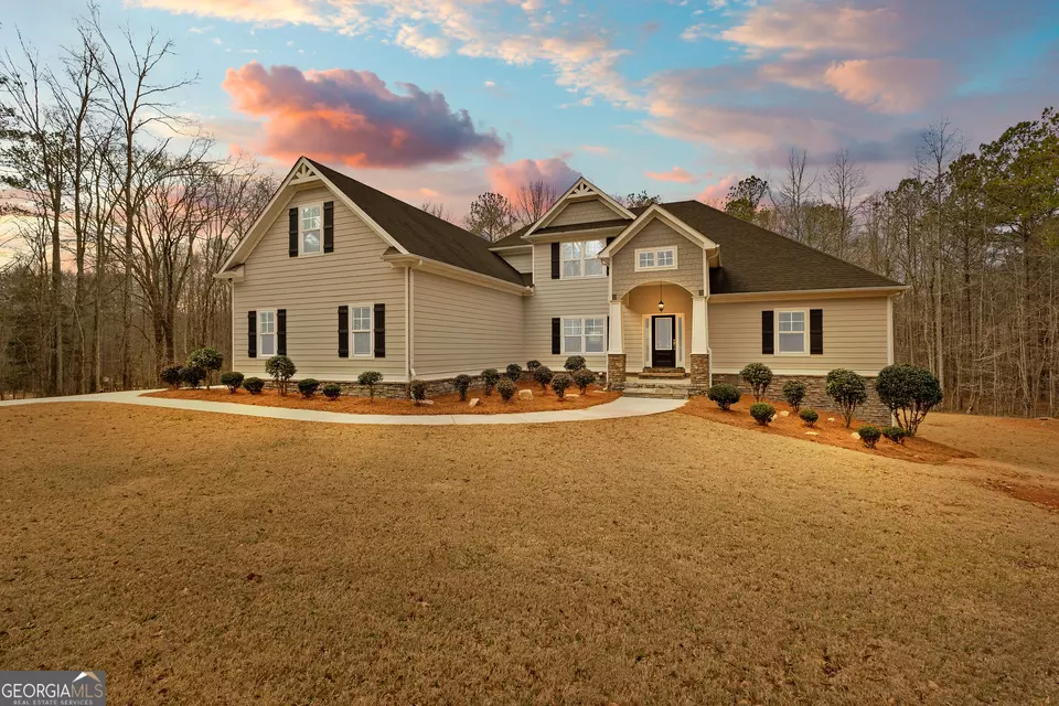 Exterior - 140 Woolsey Park Dr, Fayetteville, GA 30215 photo 1 of 16