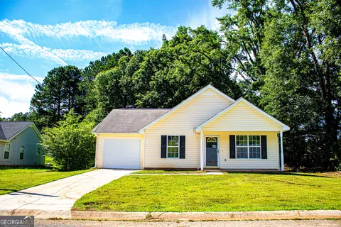 208 Queens Ct, Jackson, GA 30233