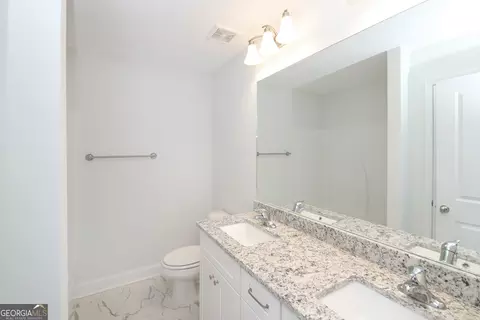 Bath - 320 Linman Dr, Lagrange, GA 30241 photo 7 of 8