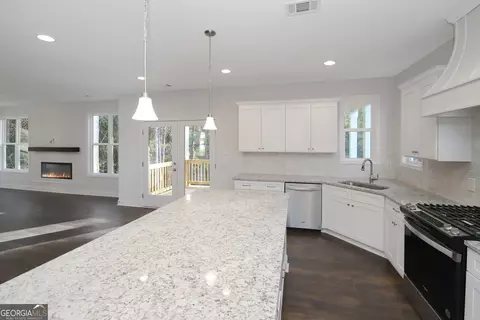 Kitchen - 320 Linman Dr, Lagrange, GA 30241 photo 5 of 5